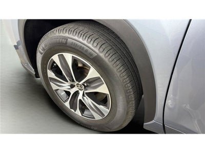 2023 Toyota Highlander XLE Sport Utility 4D