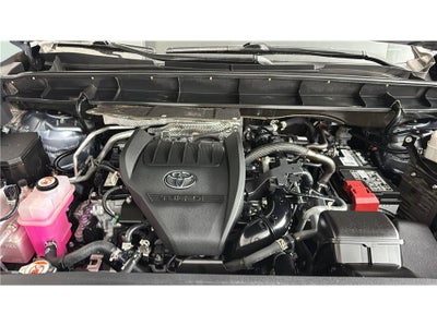 2023 Toyota Highlander XLE Sport Utility 4D