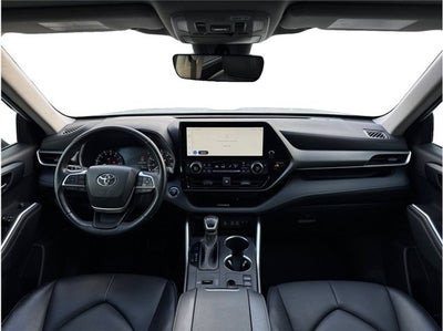 2023 Toyota Highlander XLE Sport Utility 4D