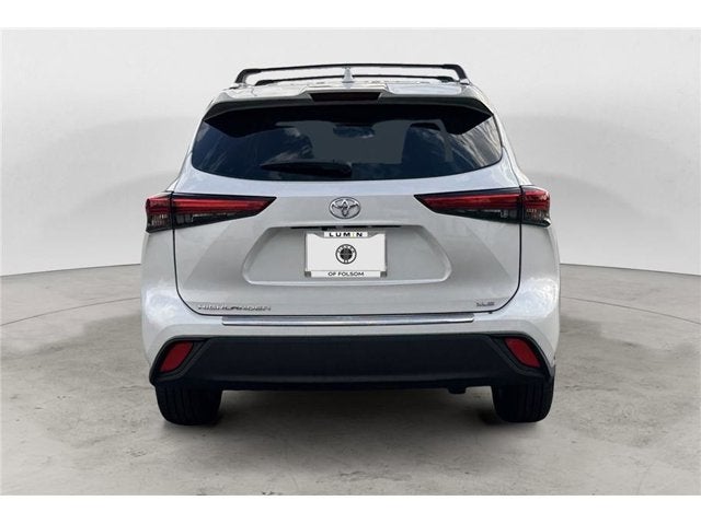 2023 Toyota Highlander XLE Sport Utility 4D