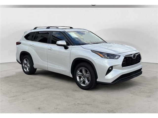 2023 Toyota Highlander XLE Sport Utility 4D