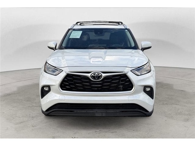 2023 Toyota Highlander XLE Sport Utility 4D