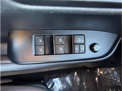 2019 Toyota Highlander LE Sport Utility 4D