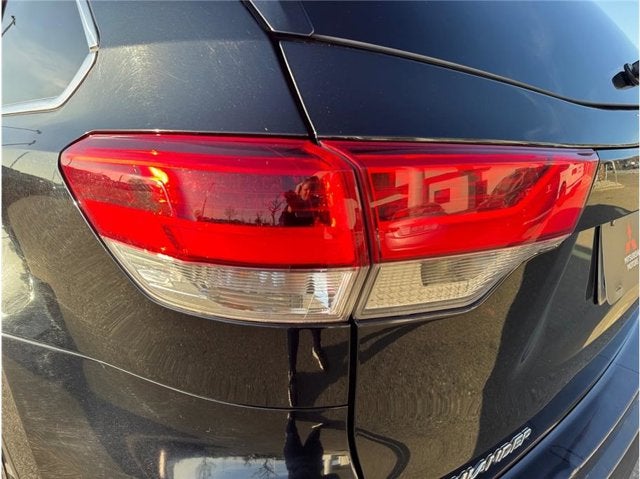 2019 Toyota Highlander LE Sport Utility 4D