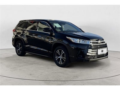 2019 Toyota Highlander LE Sport Utility 4D