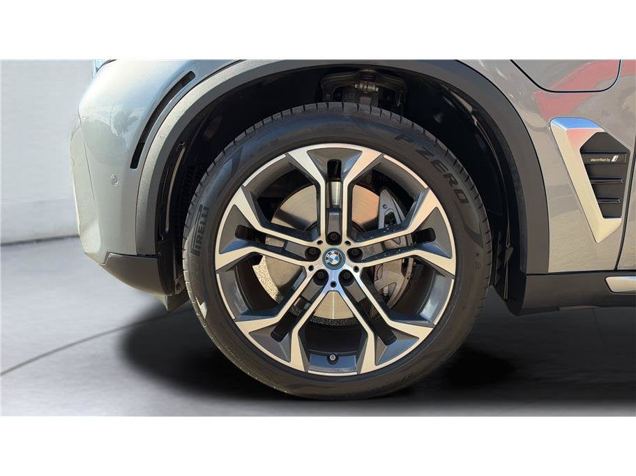 2024 BMW X5 xDrive50e