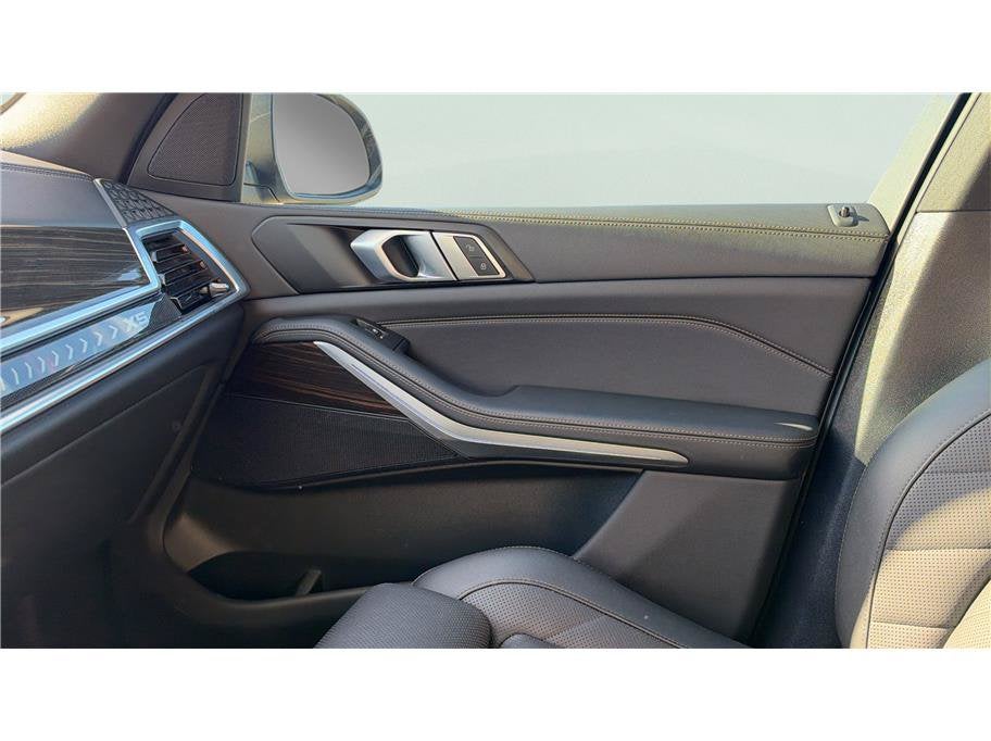 2024 BMW X5 xDrive50e