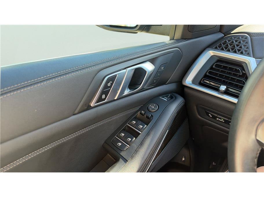 2024 BMW X5 xDrive50e
