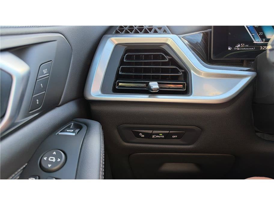 2024 BMW X5 xDrive50e