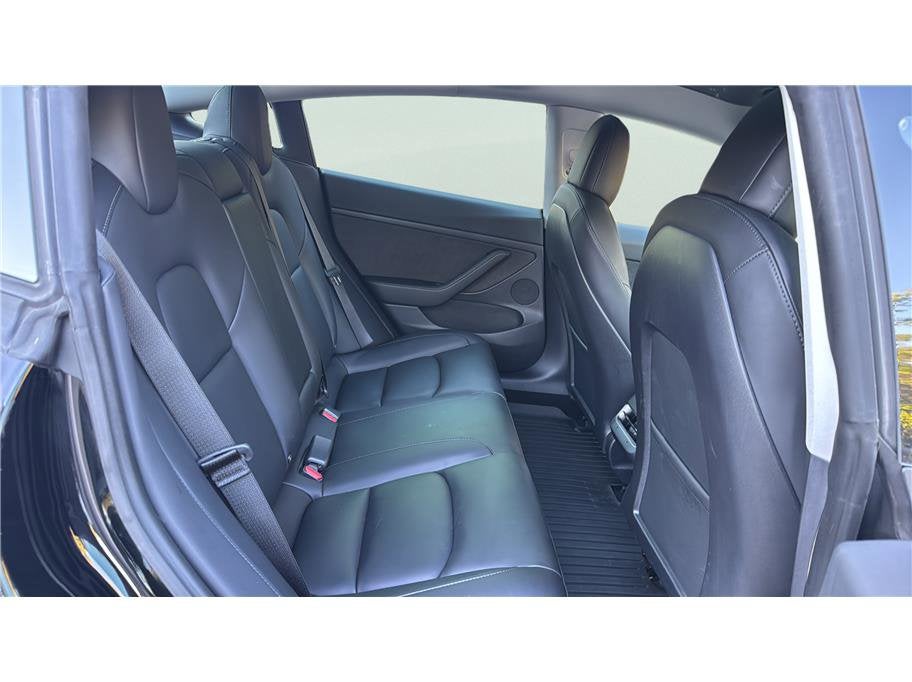 2022 Tesla Model 3 Standard Sedan 4D