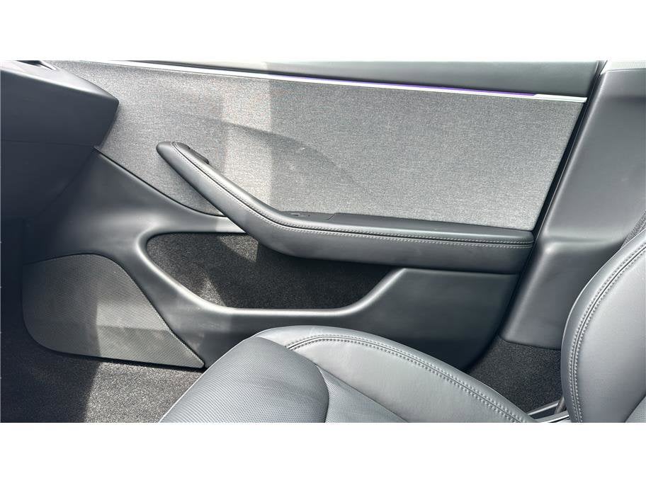 2025 Tesla Model 3 Long Range Sedan 4D