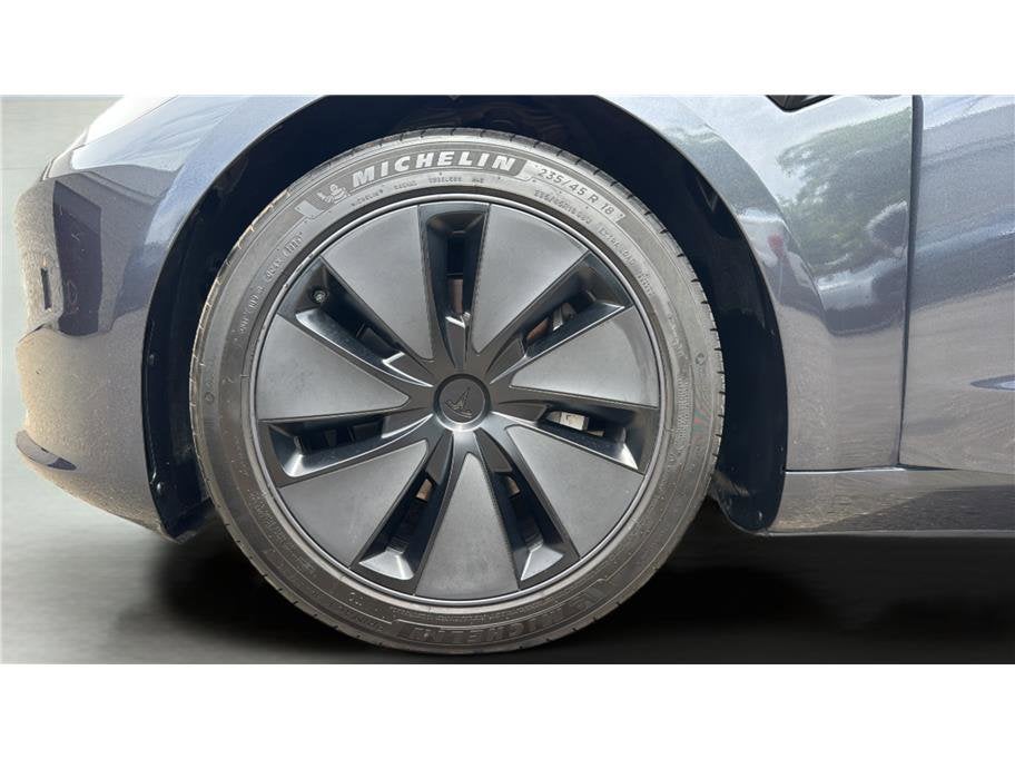 2025 Tesla Model 3 Long Range Sedan 4D