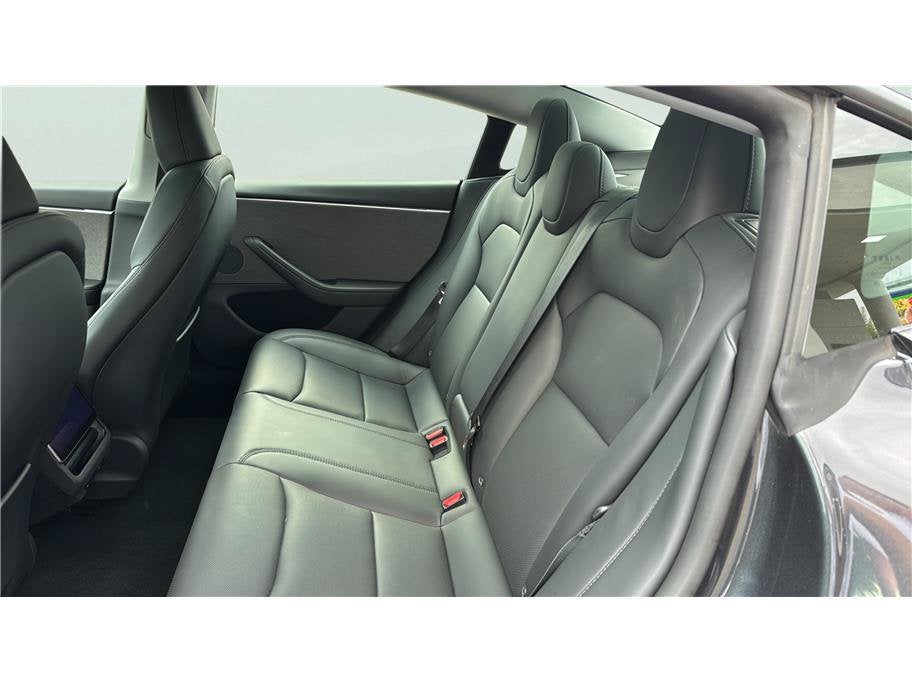 2025 Tesla Model 3 Long Range Sedan 4D