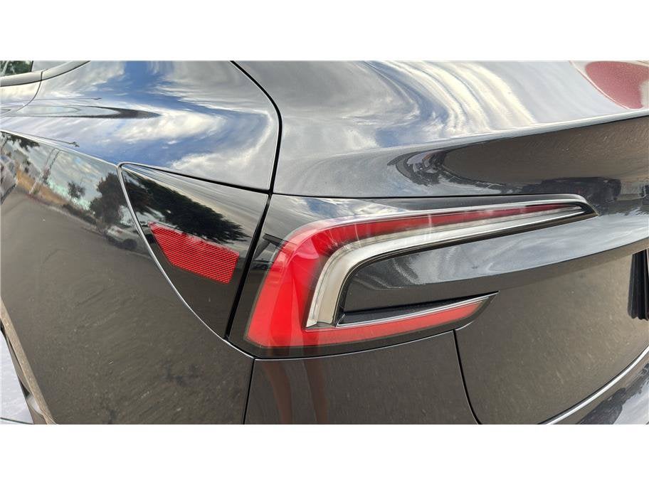 2025 Tesla Model 3 Long Range Sedan 4D