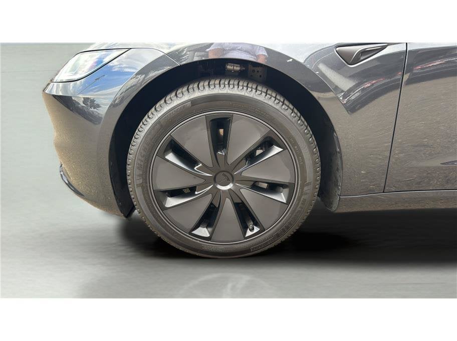 2025 Tesla Model 3 Long Range Sedan 4D