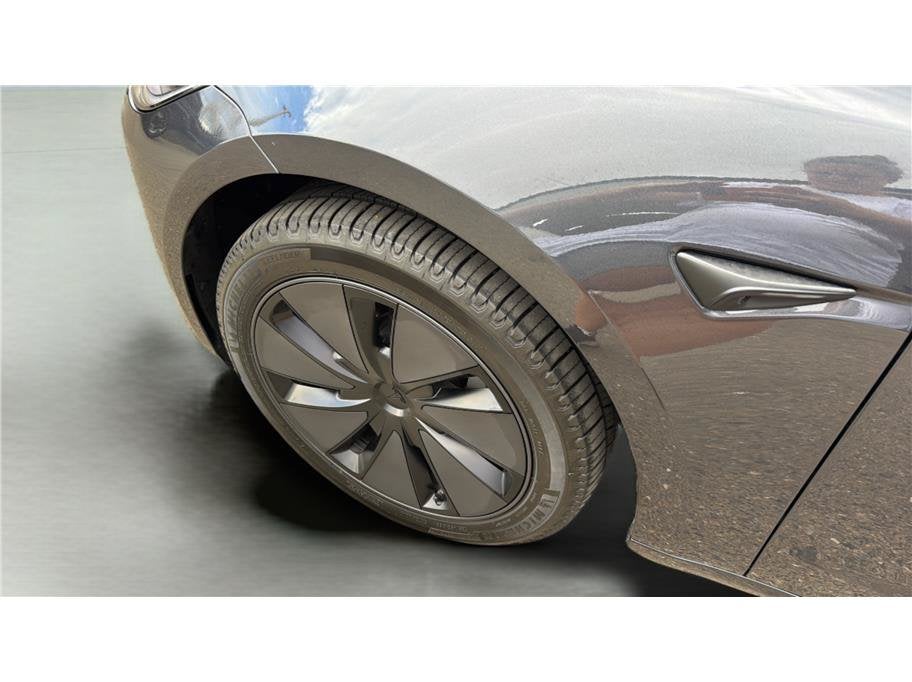 2025 Tesla Model 3 Long Range Sedan 4D