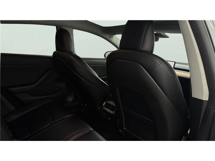 2018 Tesla Model 3 Long Range Sedan 4D