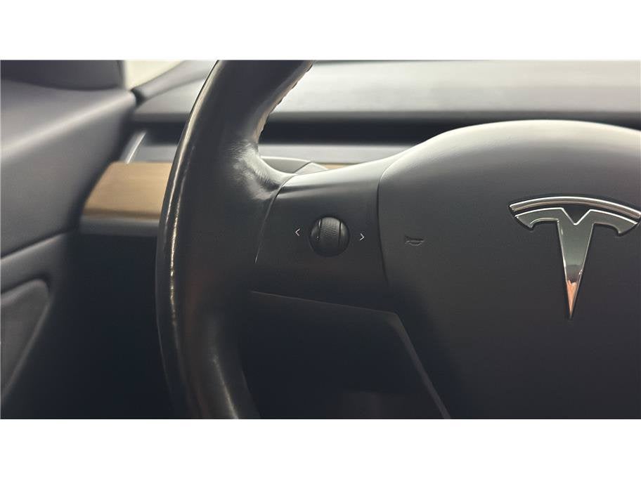 2018 Tesla Model 3 Long Range Sedan 4D