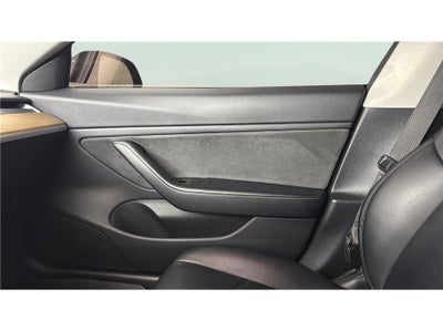 2018 Tesla Model 3 Long Range Sedan 4D