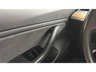 2018 Tesla Model 3 Long Range Sedan 4D
