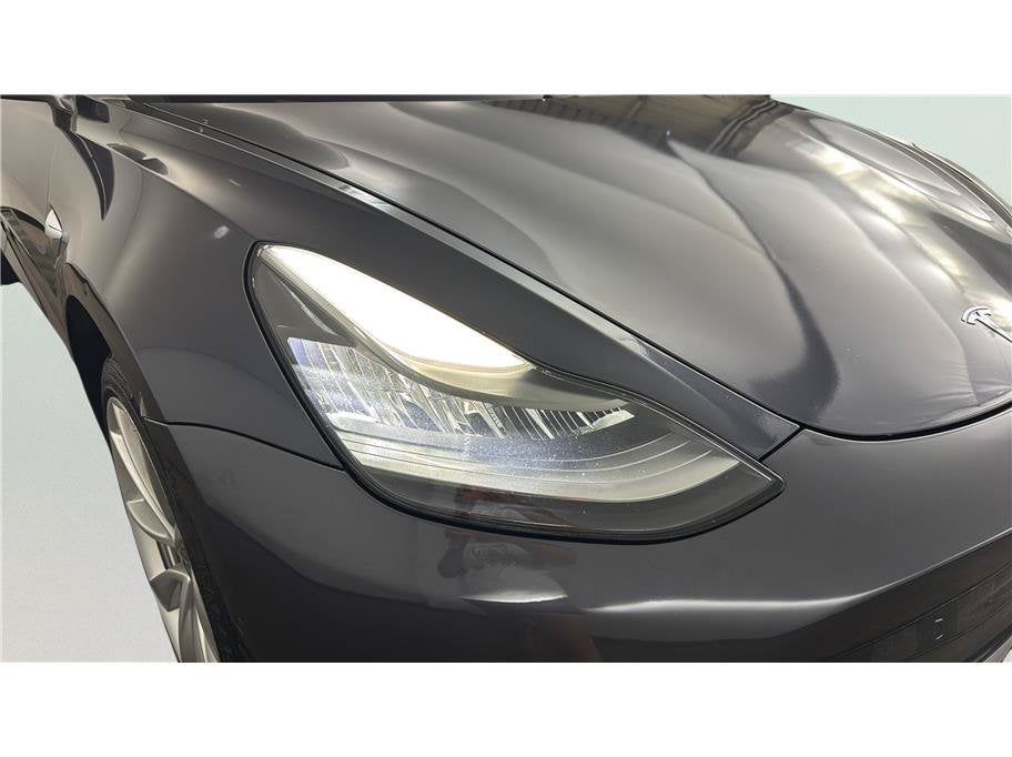 2018 Tesla Model 3 Long Range Sedan 4D