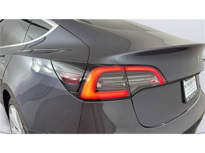 2018 Tesla Model 3 Long Range Sedan 4D