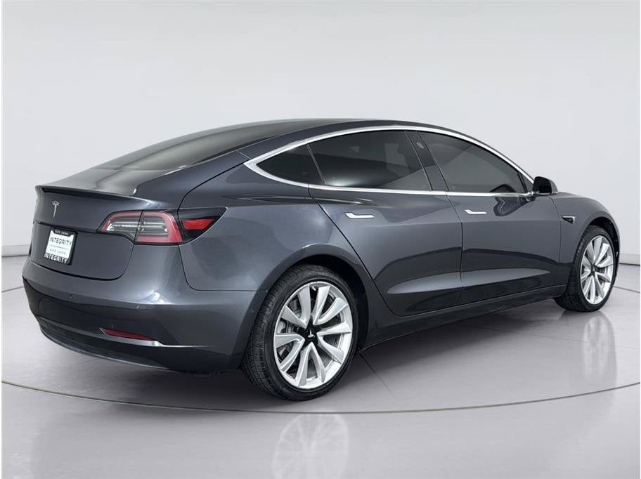2018 Tesla Model 3 Long Range Sedan 4D