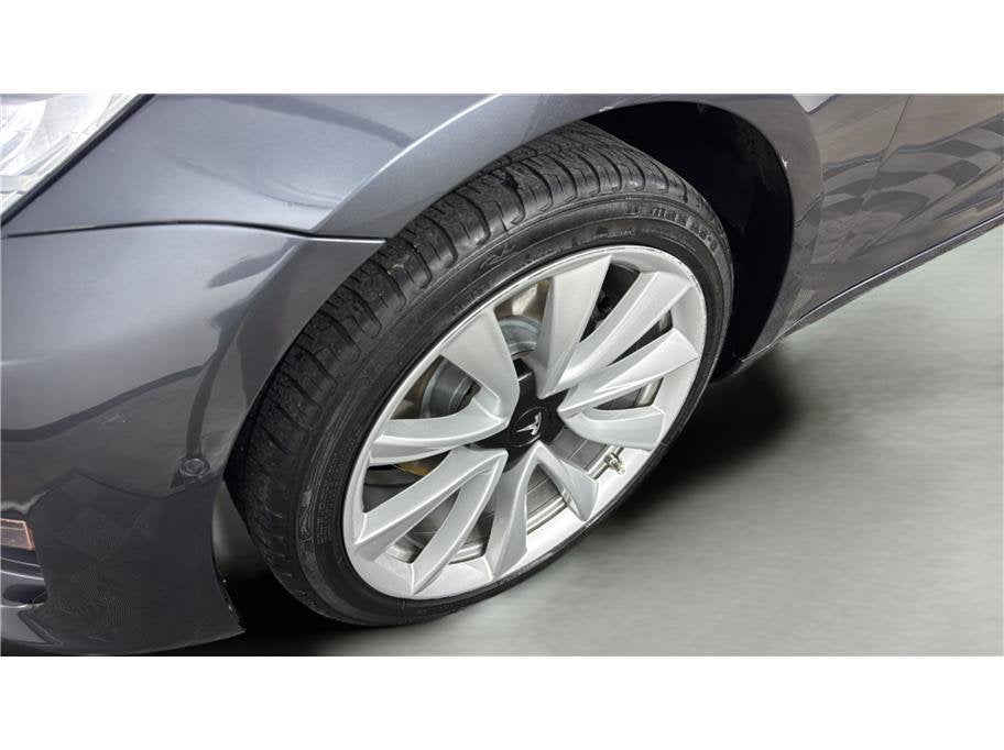 2018 Tesla Model 3 Long Range Sedan 4D
