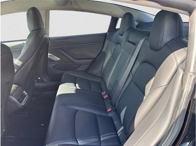 2019 Tesla Model 3 Standard Range Sedan 4D