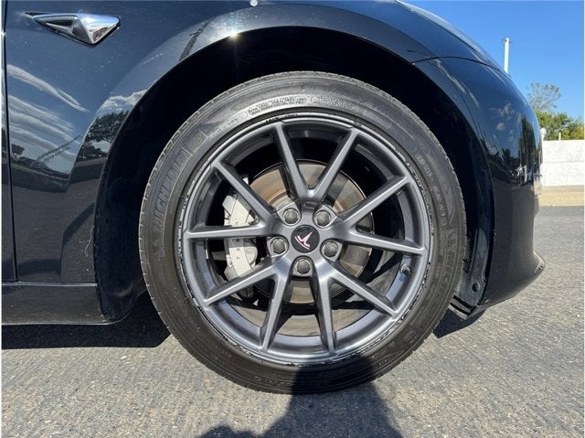 2019 Tesla Model 3 Standard Range Sedan 4D