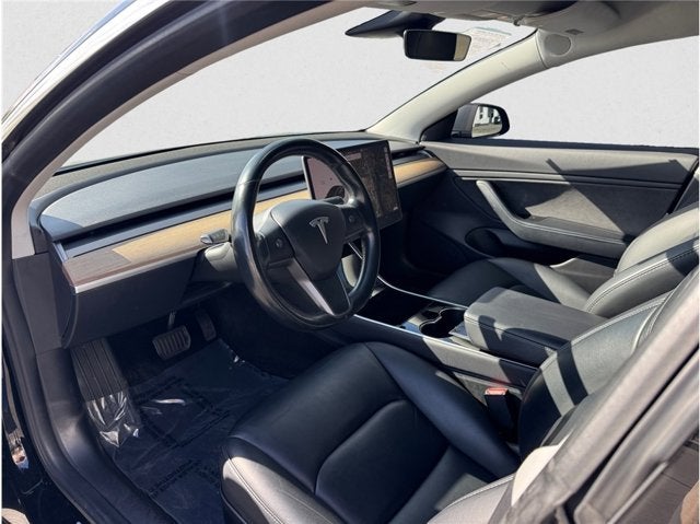 2019 Tesla Model 3 Standard Range Sedan 4D