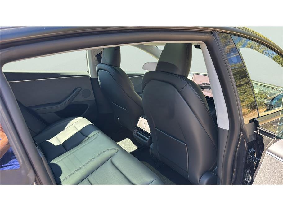 2025 Tesla Model 3 Long Range Sedan 4D