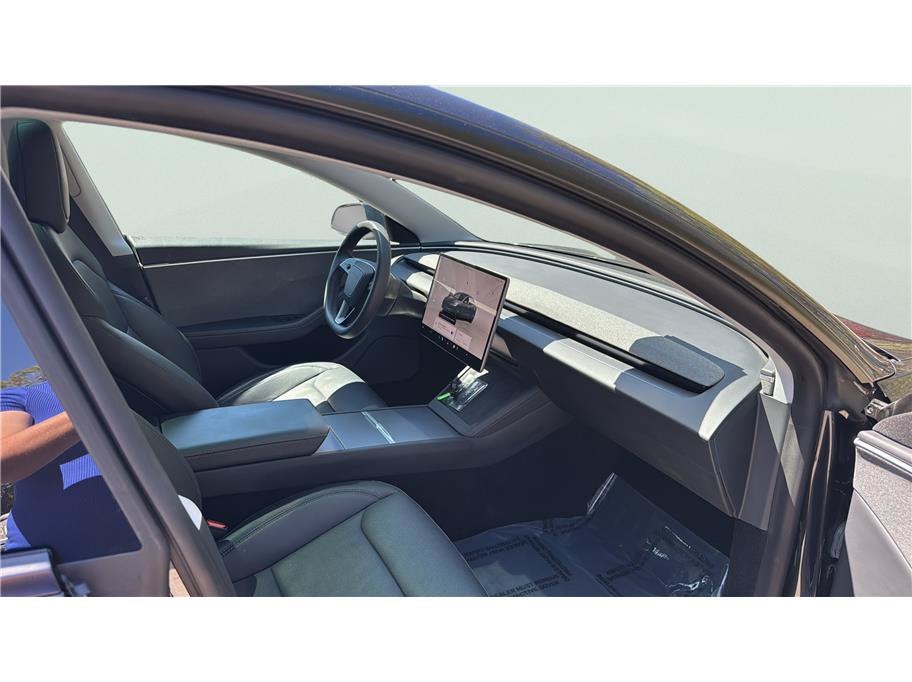 2025 Tesla Model 3 Long Range Sedan 4D