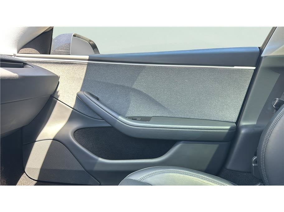 2025 Tesla Model 3 Long Range Sedan 4D