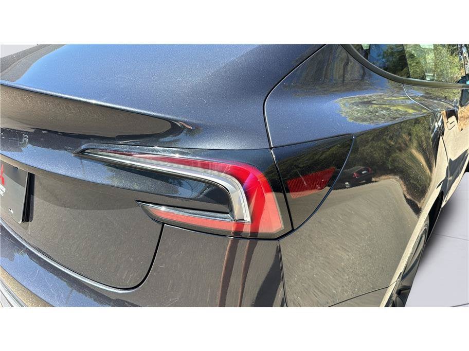 2025 Tesla Model 3 Long Range Sedan 4D