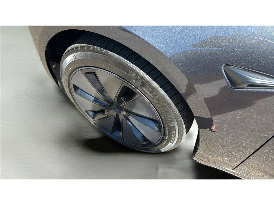 2025 Tesla Model 3 Long Range Sedan 4D