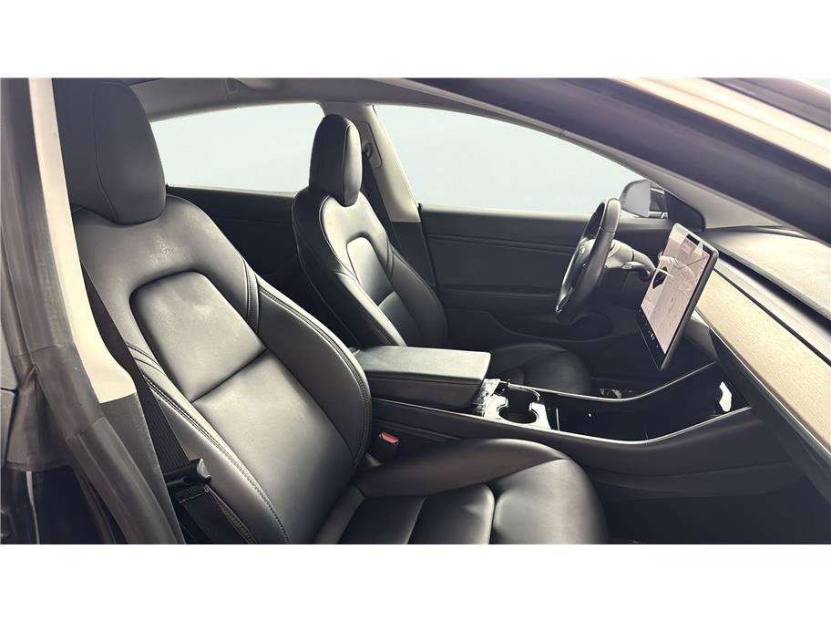 2019 Tesla Model 3 Standard Range Plus Sedan 4D