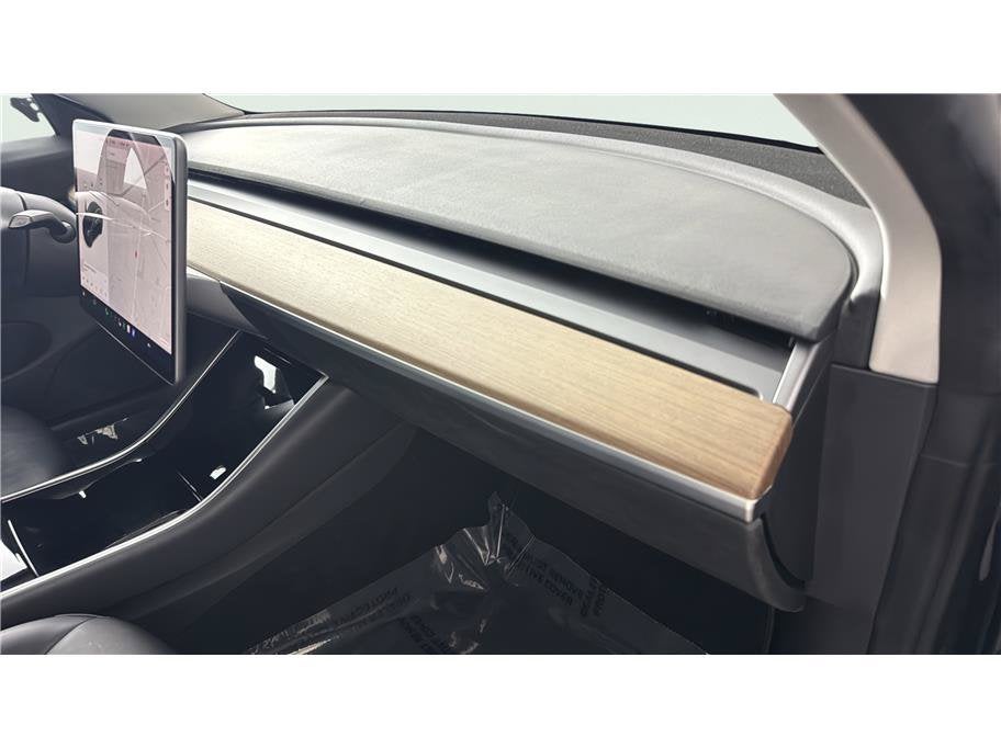 2019 Tesla Model 3 Standard Range Plus Sedan 4D