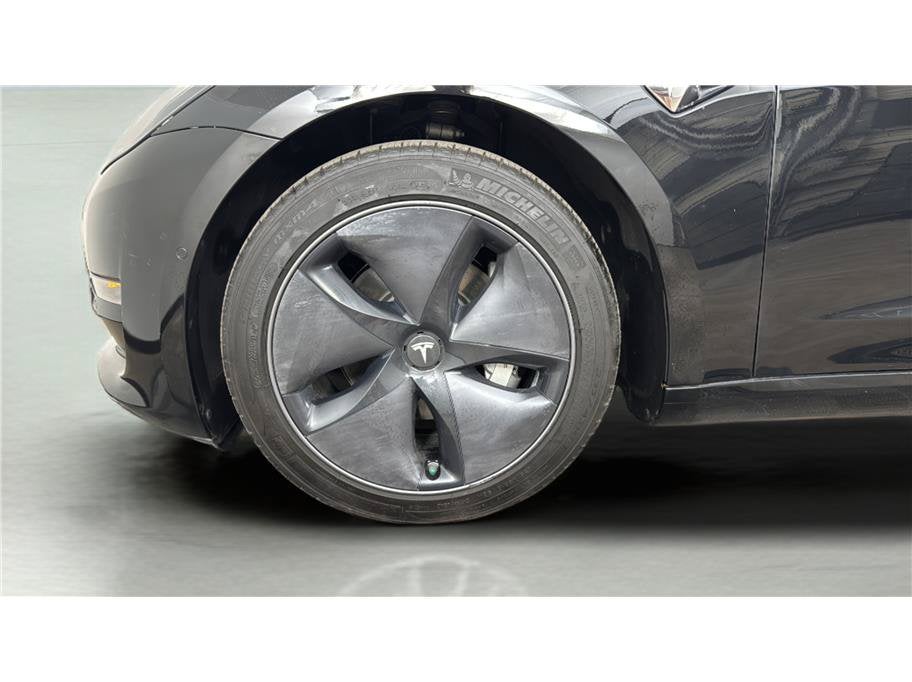 2019 Tesla Model 3 Standard Range Plus Sedan 4D