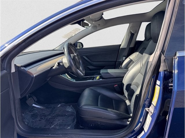 2019 Tesla Model 3 Standard Range Plus Sedan 4D