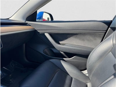 2018 Tesla Model 3 Long Range Sedan 4D