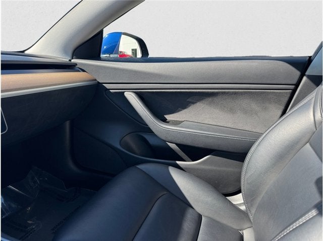 2018 Tesla Model 3 Long Range Sedan 4D