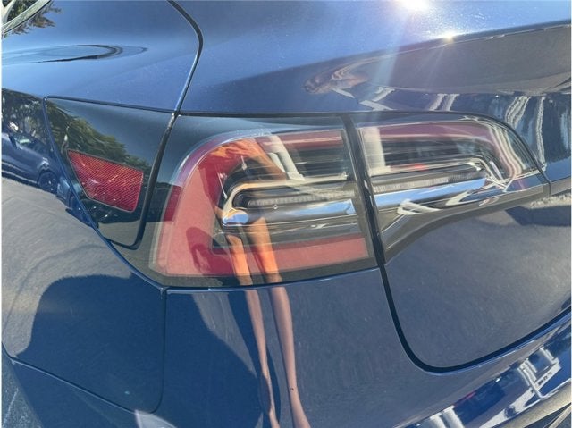 2018 Tesla Model 3 Long Range Sedan 4D