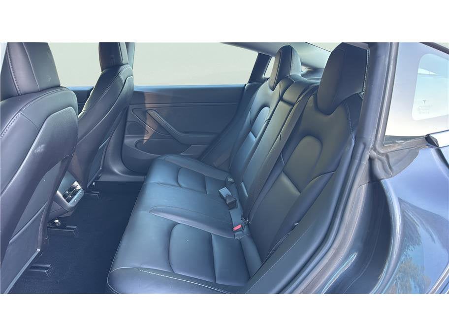 2019 Tesla Model 3 Long Range Sedan 4D