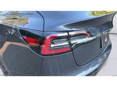 2019 Tesla Model 3 Long Range Sedan 4D