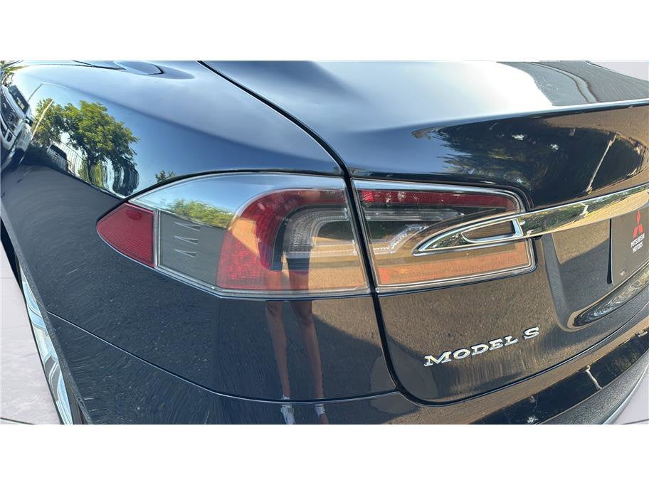 2013 Tesla Model S Sedan 4D