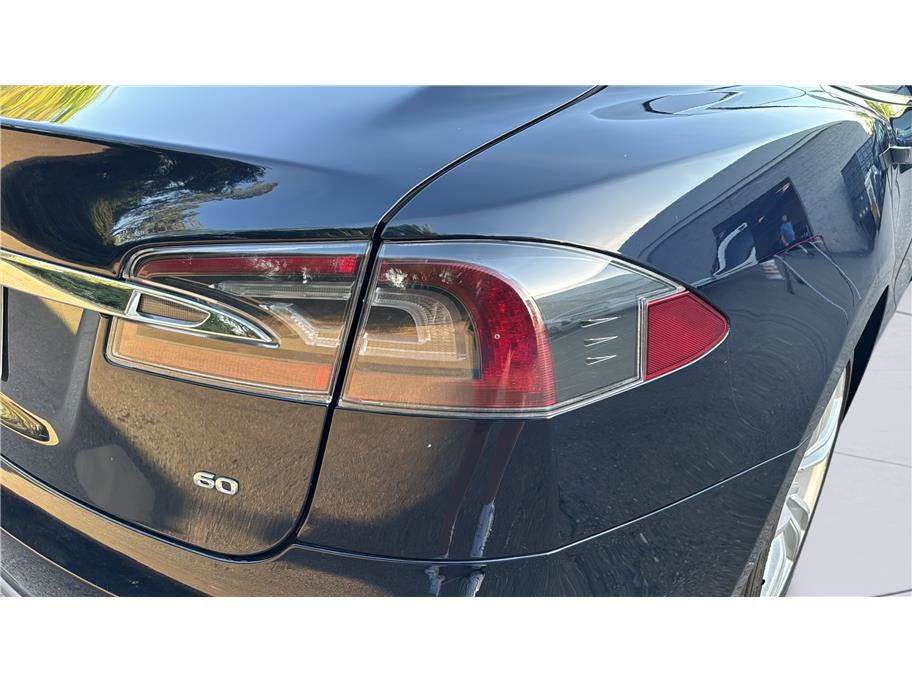 2013 Tesla Model S Sedan 4D