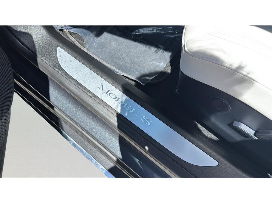 2020 Tesla Model S Long Range Plus