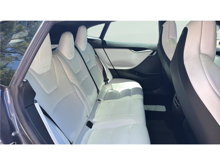 2020 Tesla Model S Long Range Plus