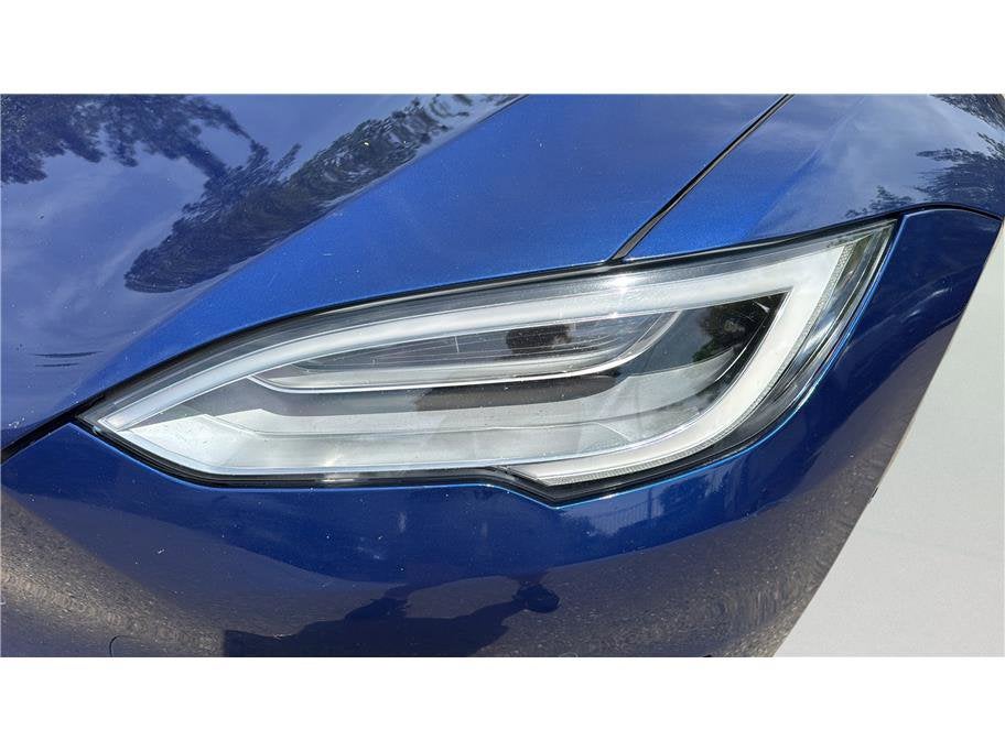 2022 Tesla Model S Long Range Sedan 4D